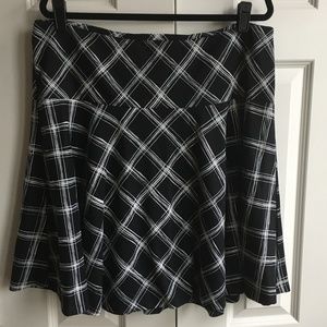 Lane Bryant Black/White Checked A Line skirt sz 18